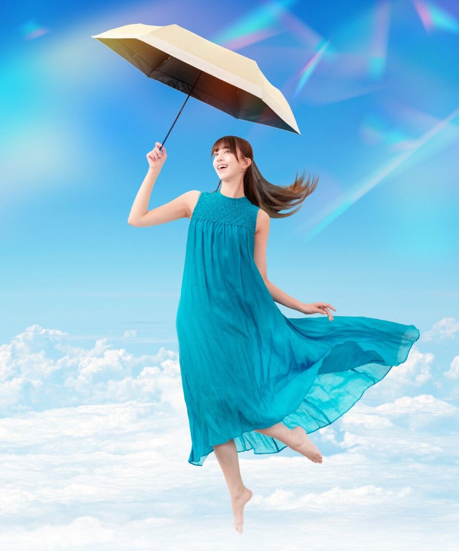 日傘と雨傘、もう2本持ちしない。1本で四季を乗り切る傘の新常識